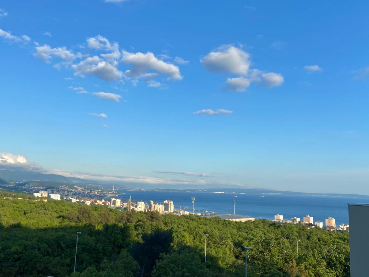 Portview Apartment Рієка Екстер'єр фото